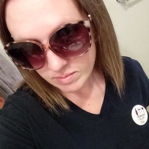 Meet your Posher, Cari